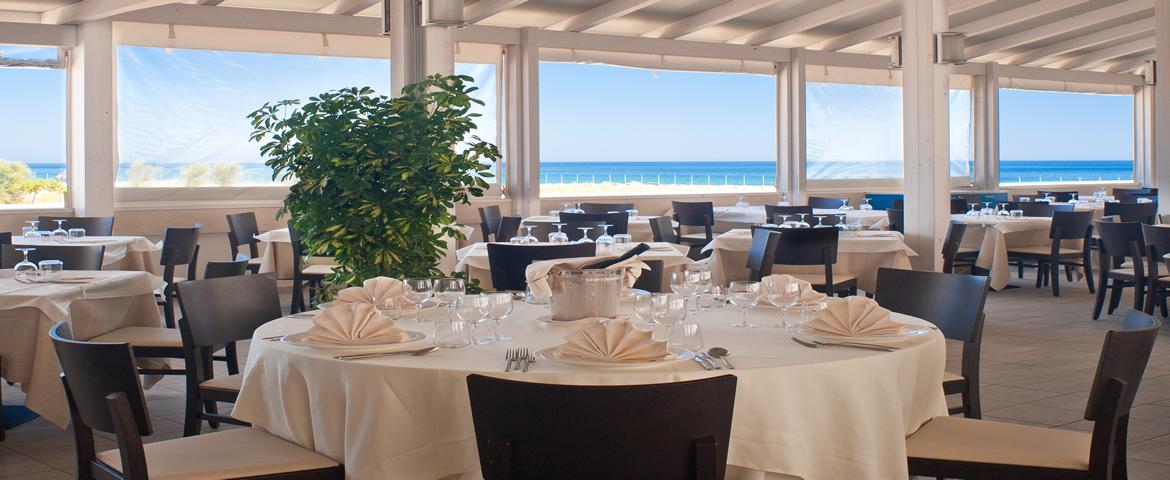 ristorante con vista mare