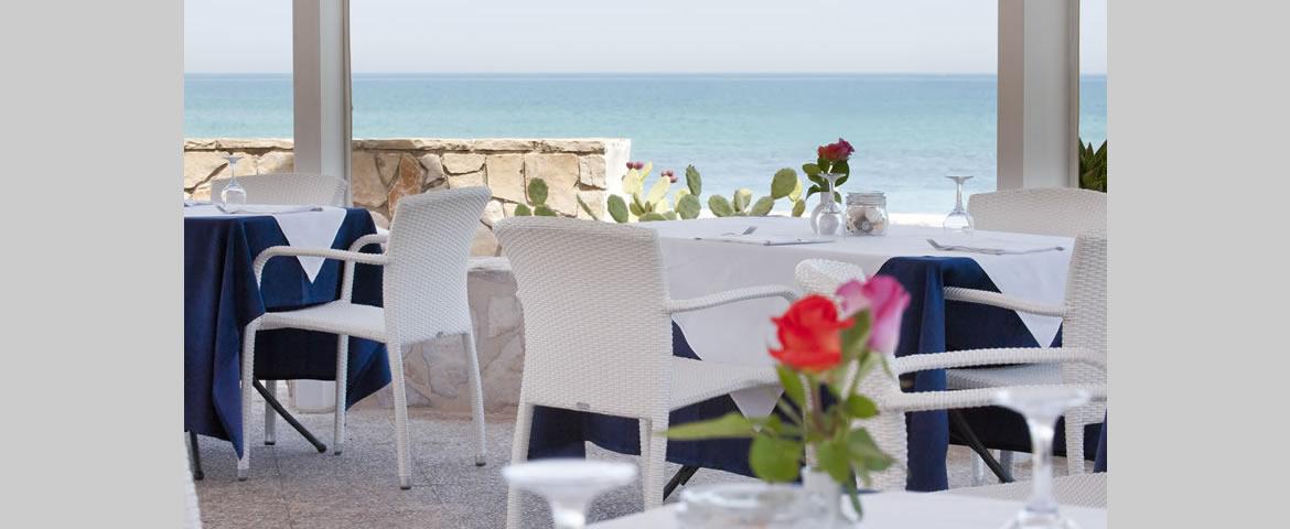 Ristorante all aperto vista mare